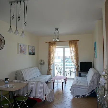 Apartman With Sea View *