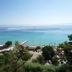 아파트 With Sea View
